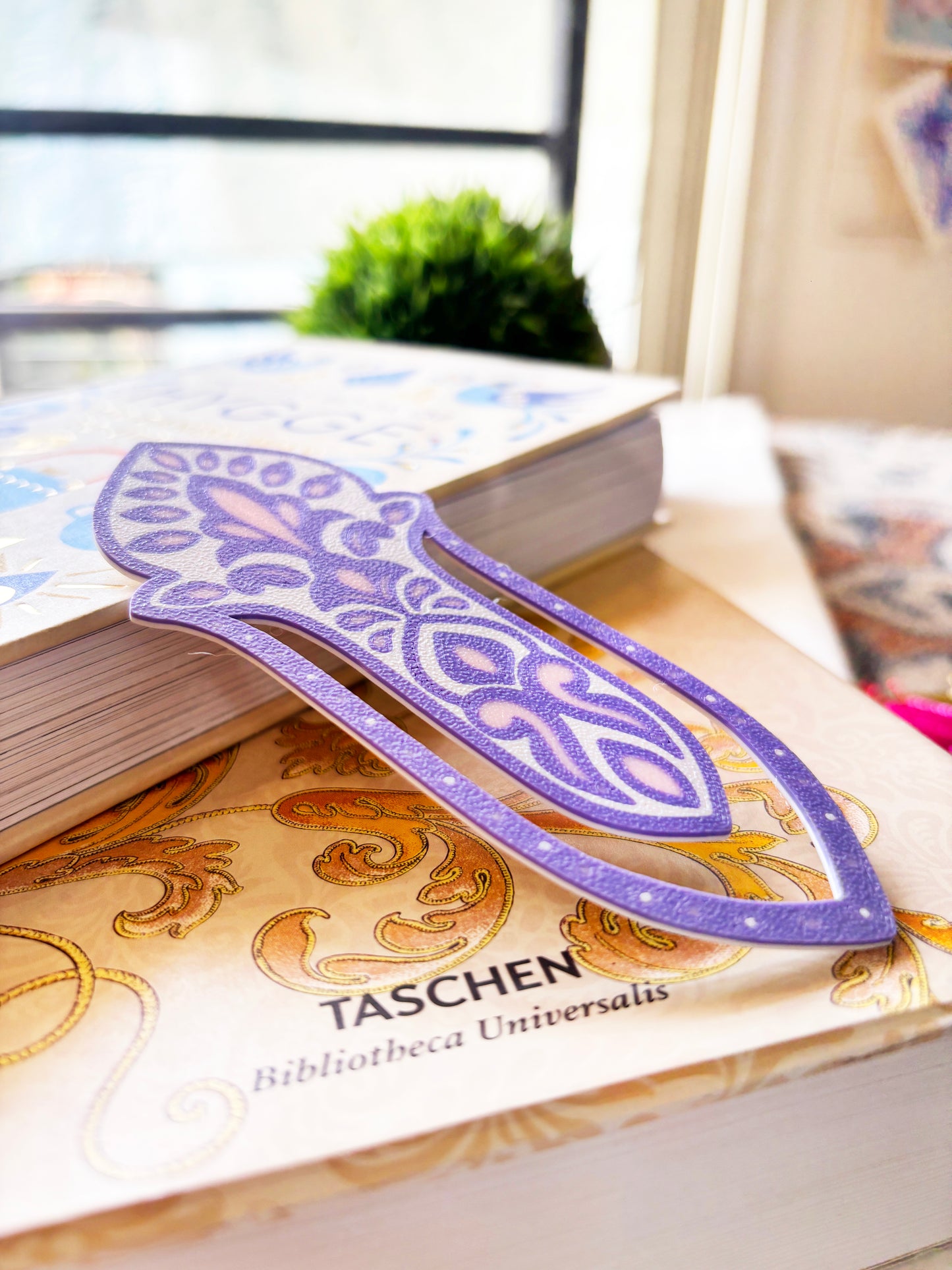 Lilac Love - Aesthetic Motif Bookmark