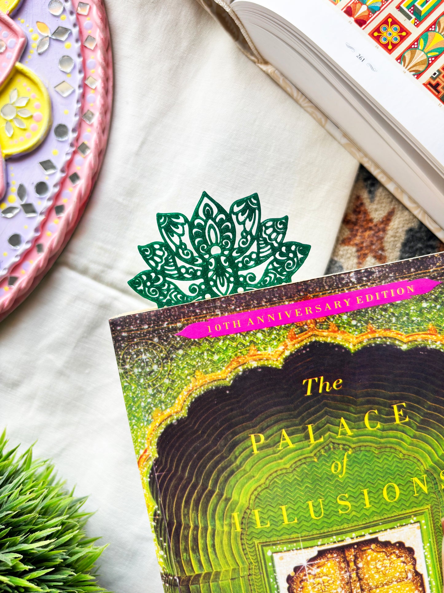 Green Lotus - Aesthetic Motif Bookmark