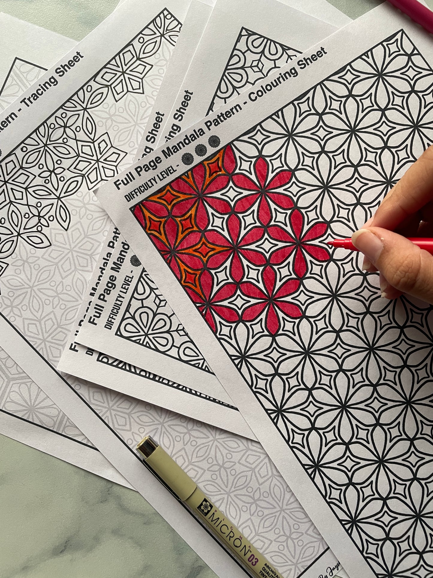 Mandala Full Page - Colouring & Tracing Pages - Zentangle Patterns